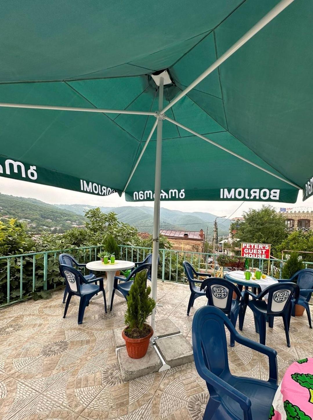Golden Lion Hotel Signagi Exterior foto